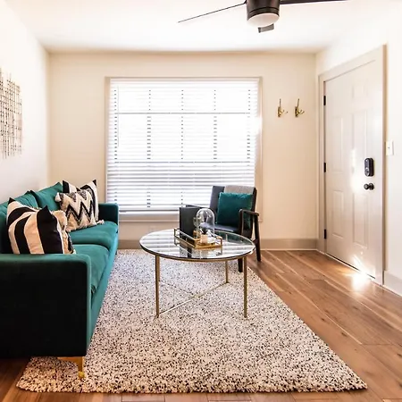 Modern 2Br Stay In Historic West End Near Downtown